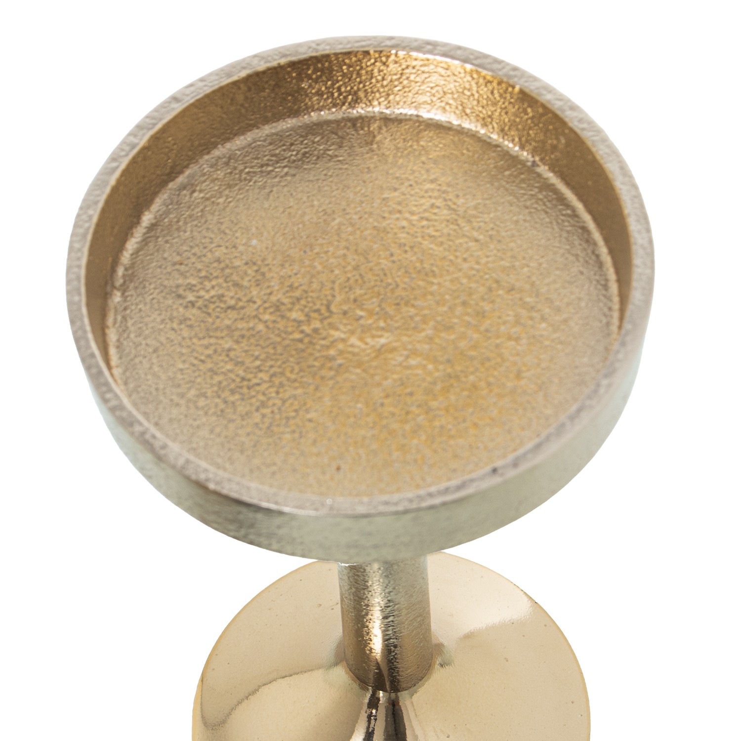 Подсвечник из металла на одну свечу