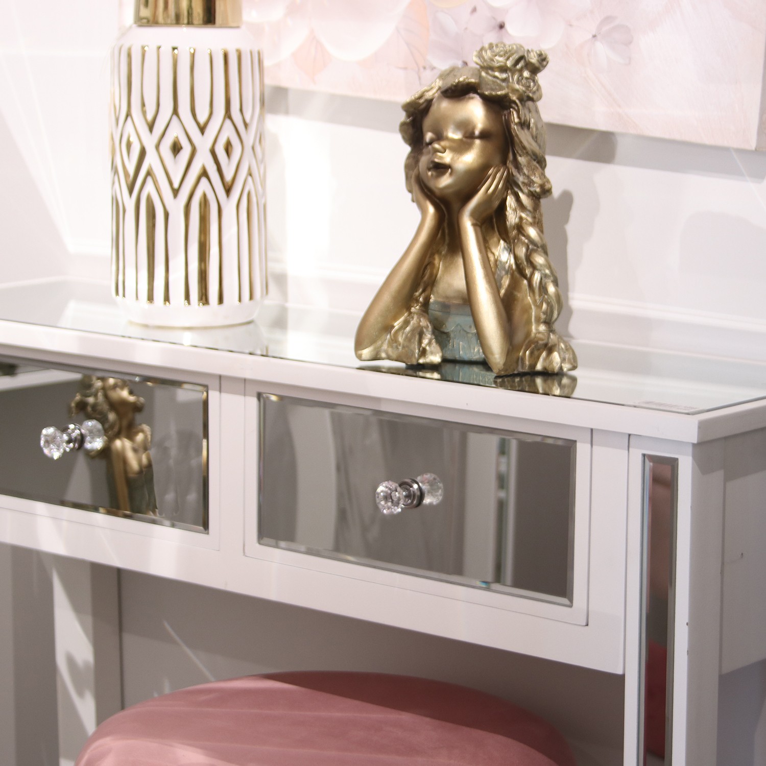 Фигура большая Девушка