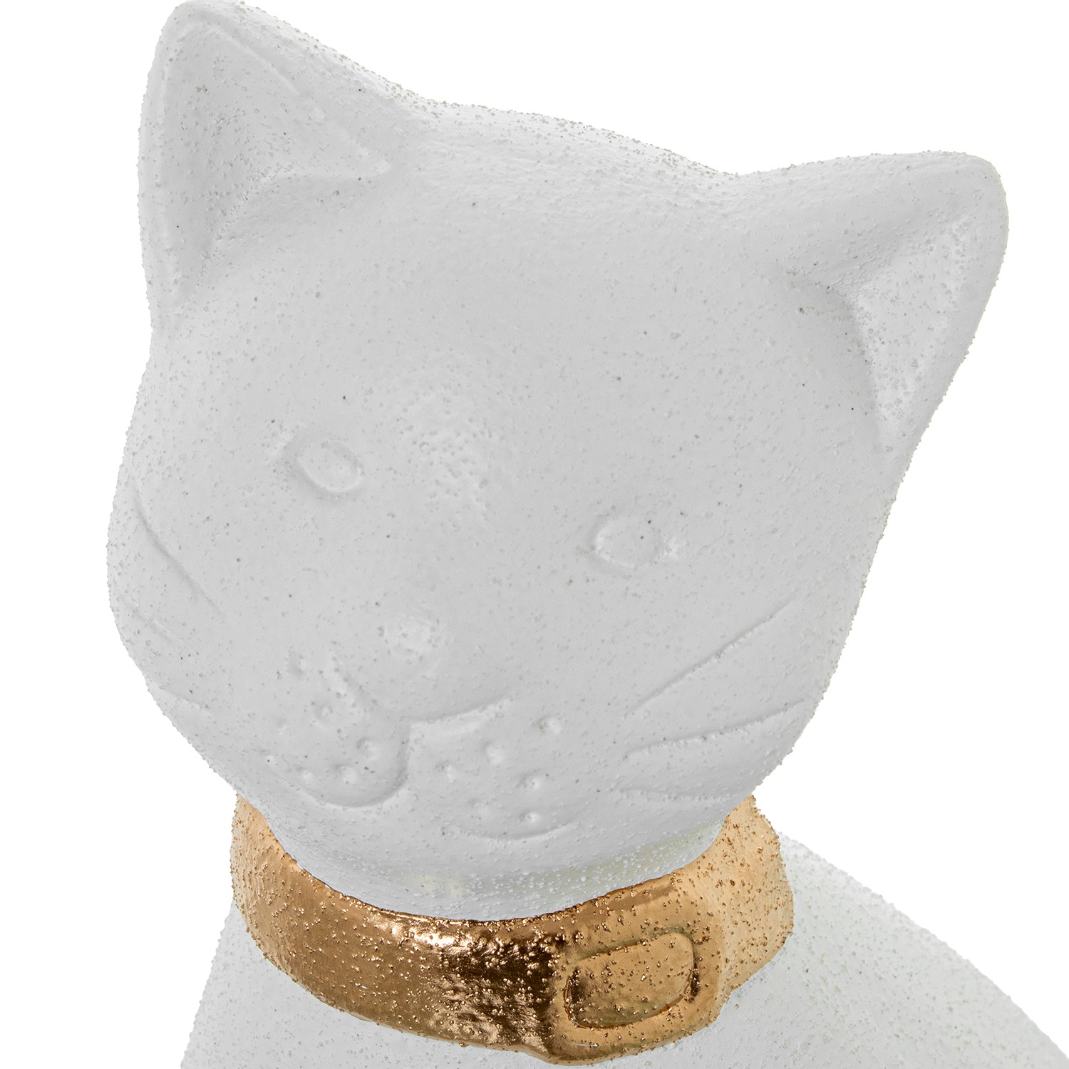 Фигура Белый кот в ошейнике