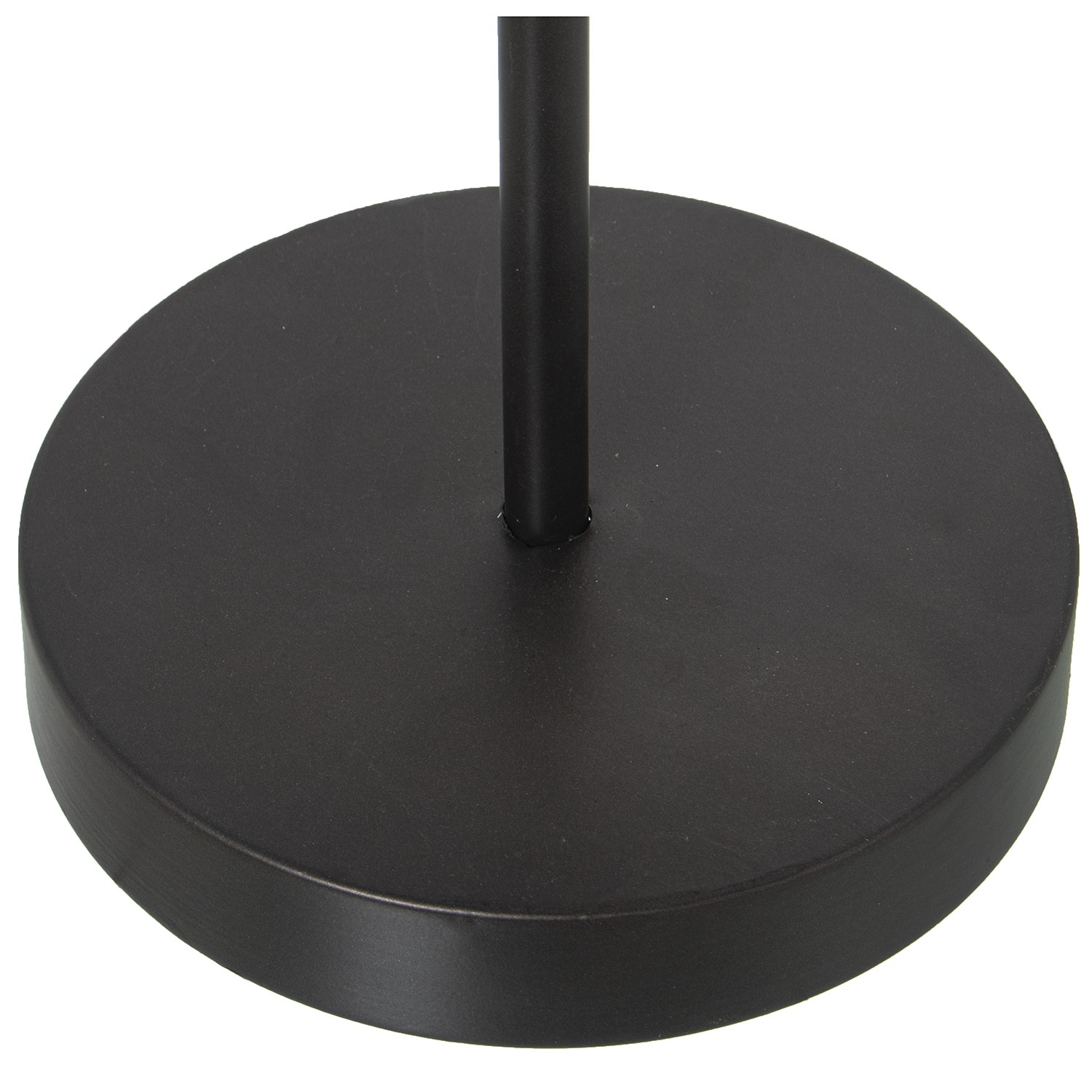 Светильник настольный с абажуром из металла Светильник настольный с абажуром из металла