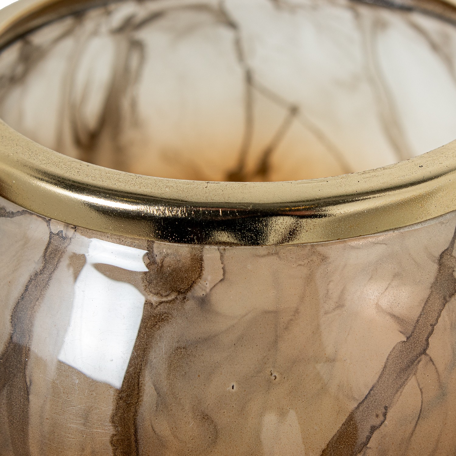 Подсвечник из стекла на длинной ножке