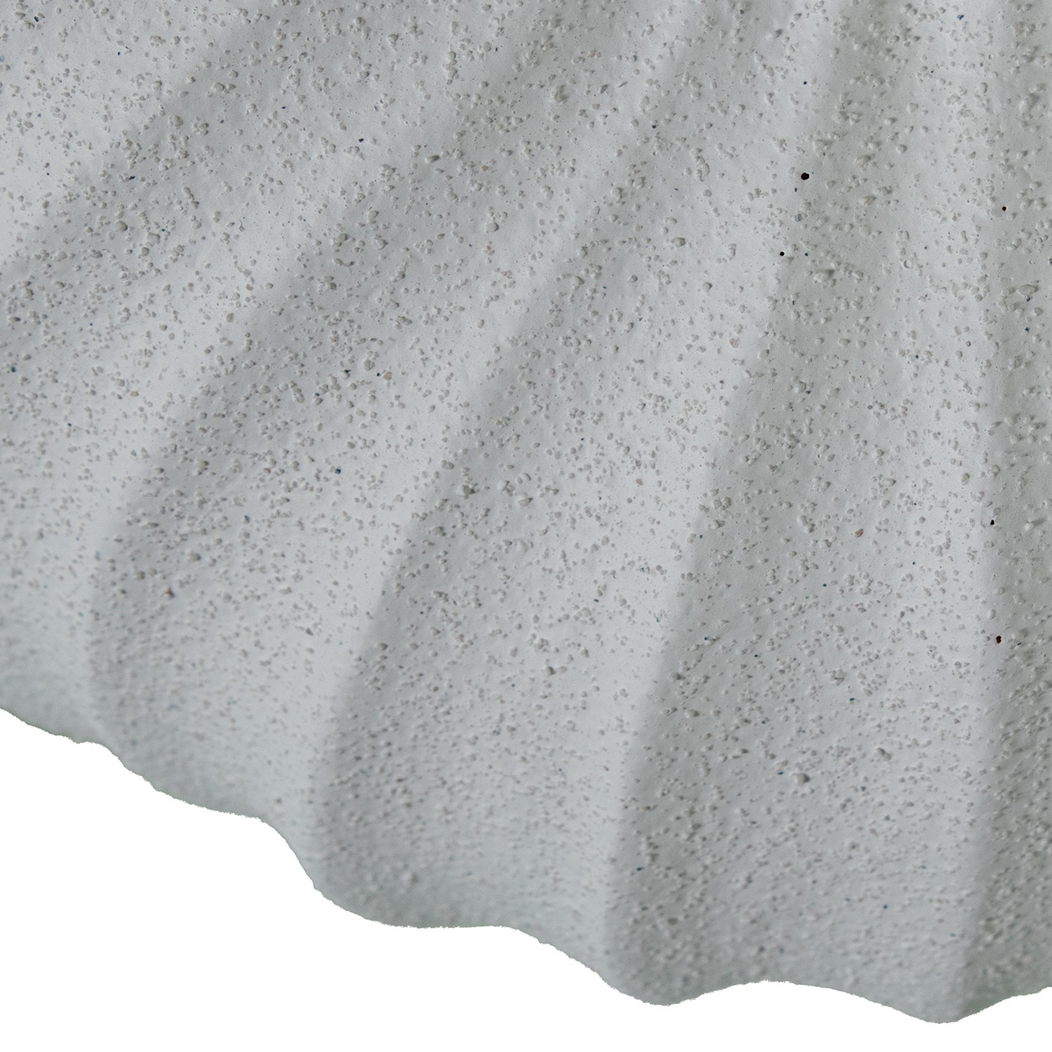 Ваза белая волнистая