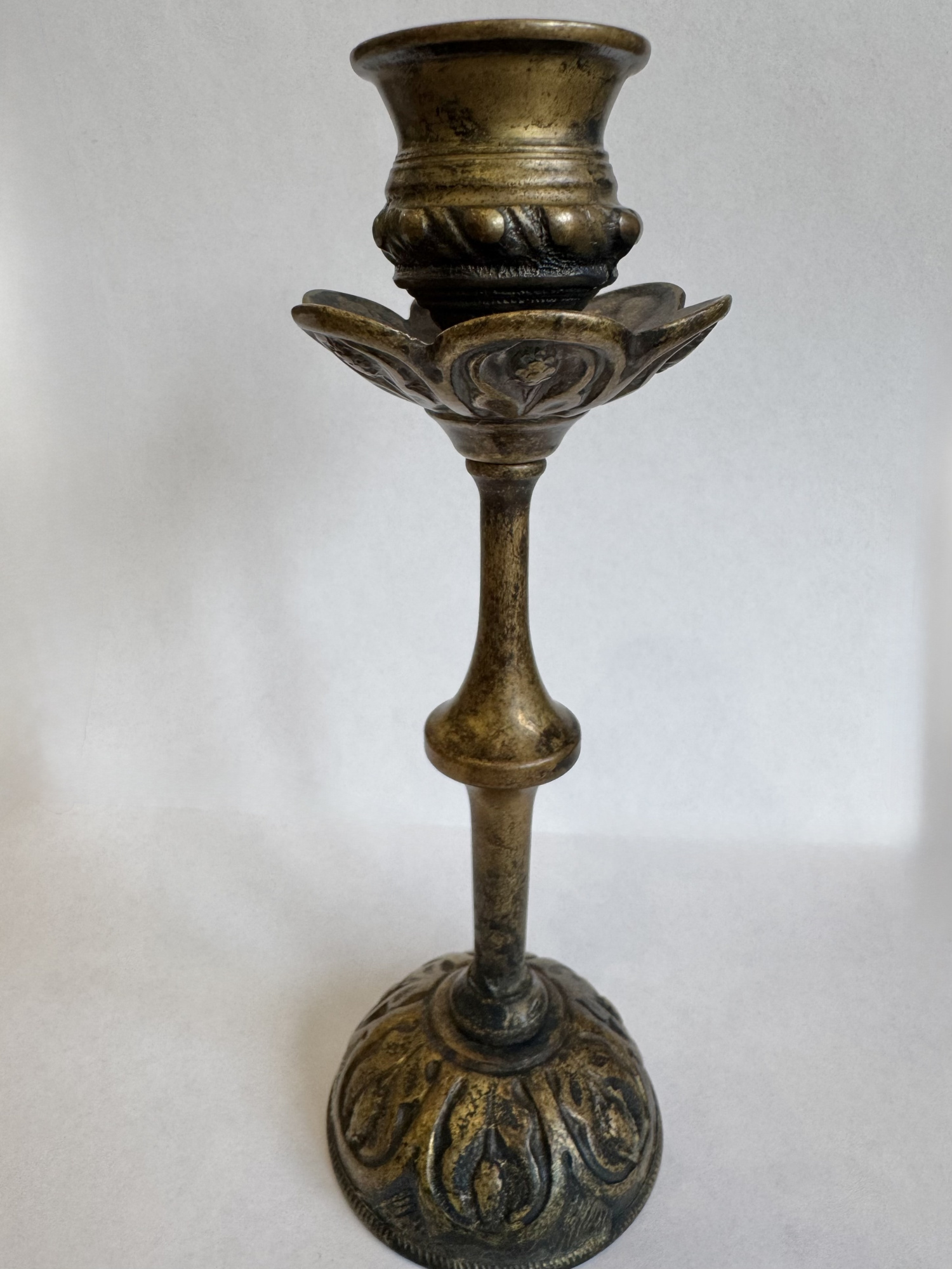 Подсвечник на одну свечу из латуни Флорентийский